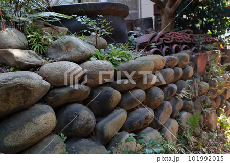 常滑の小径（常滑焼　愛知県 常滑市） 101992015