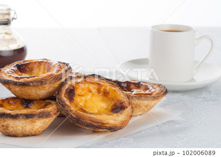 Egg tarts 102006089