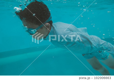 9 years old 102006663