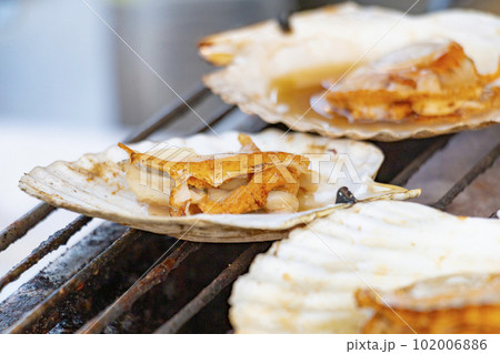 ホタテの網焼き ホタテの網焼き 102006886