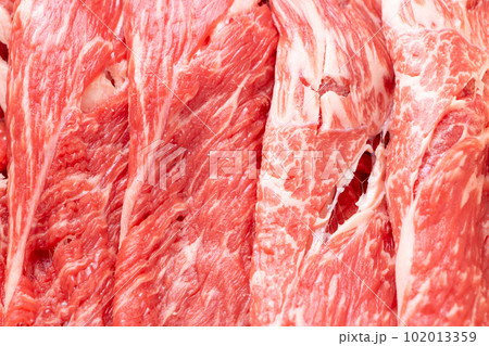 牛肉(ウデ薄切り)のアップ。 102013359