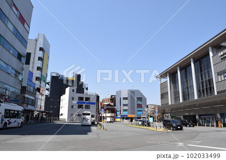 東京都日野市 高幡不動駅南口の街並み 東京都日野市 高幡不動駅南口の街並み 102033499