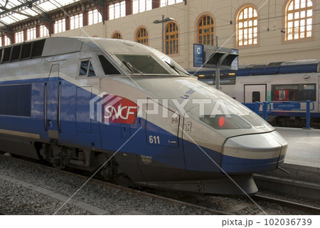 TGV（マルセイユ・サン・シャルル駅） 102036739