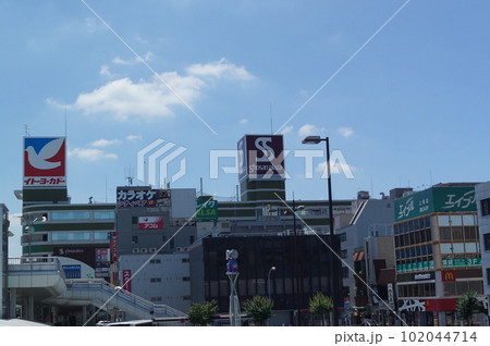 夏の上尾駅前 102044714