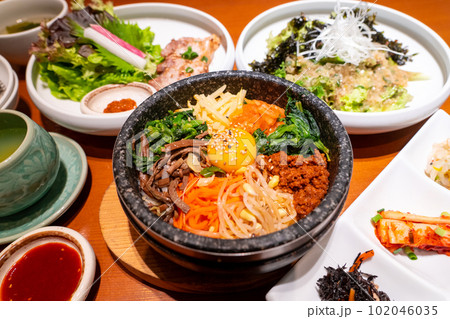 石焼きビビンバ ポッサム 石焼きビビンバ ポッサム 102046035