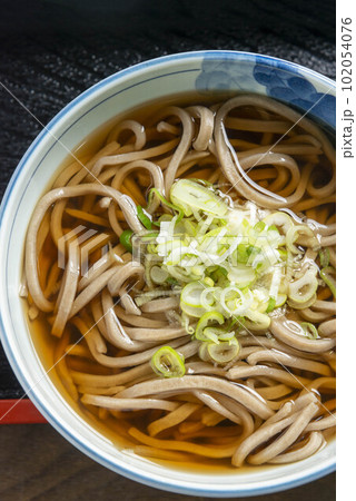 美味しい日本の蕎麦料理 102054076