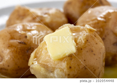 美味しいじゃがバター 102054448