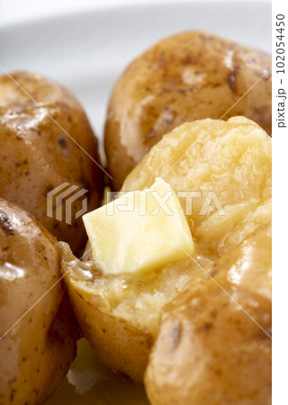美味しいじゃがバター 美味しいじゃがバター 102054450