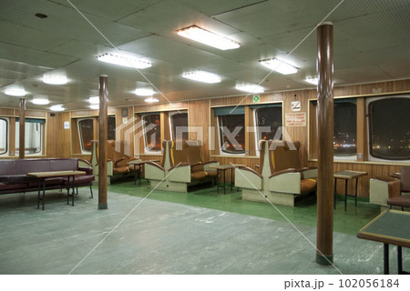 メッシーナ海峡の鉄道連絡船 102056184