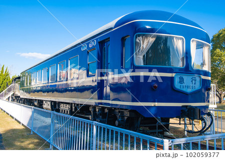 貝塚公園の20系客車ナハネフ22形 102059377