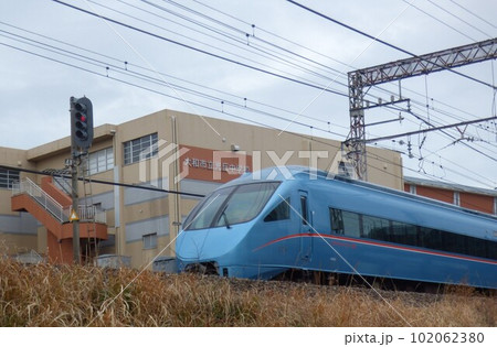 小田原駅 小田原線 東京都の新宿駅から小田原市結ぶ 小田急電鉄(小田急)鉄道路線 小田原駅 小田原線 東京都の新宿駅から小田原市結ぶ 小田急電鉄(小田急)鉄道路線 102062380