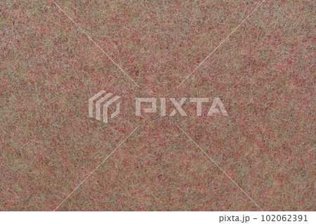 和紙重ねにより赤味をもつ若苗色の背景素材 和紙重ねにより赤味をもつ若苗色の背景素材 102062391