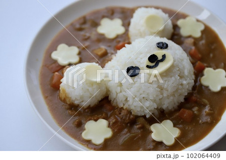 子供用に作ったクマさんカレーライス　キャラカレー 102064409