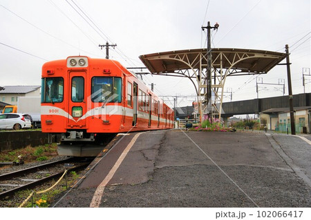 【岳南電車】9000形(岳南鉄道線:岳南江尾駅) 【岳南電車】9000形(岳南鉄道線:岳南江尾駅) 102066417
