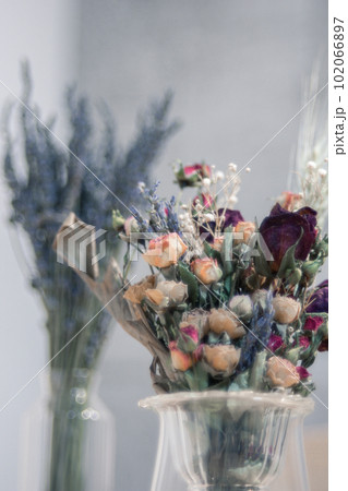 ドライフラワー　フラワーアレンジメント　テーブルコーデ　インテリア　花束　 102066897