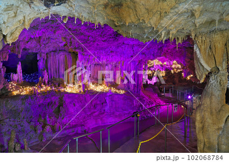 【石垣島鍾乳洞】 沖縄県石垣市石垣 102068784
