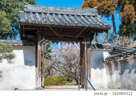 梅林寺の外苑入り口 102069312