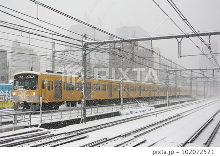 大雪の西武新宿線3000系（平成26年2月） 102072521