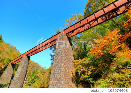 北恵那鉄道の遺構 上地橋梁 秋 北恵那鉄道の遺構 上地橋梁 秋 102074408