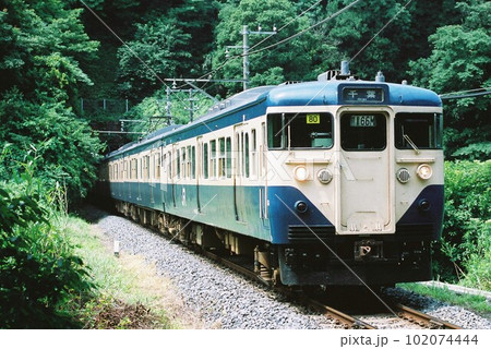 千葉へ向けて房総半島をゆく内房線の113系 千葉へ向けて房総半島をゆく内房線の113系 102074444