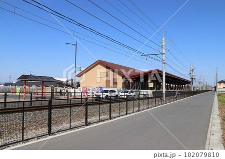 ［CR17］秩父鉄道ふかや花園駅の駅前にて 102079810