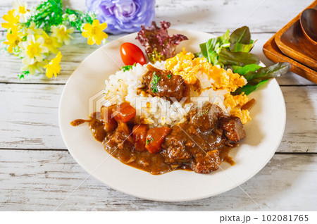 サイコロステーキのカレー 102081765