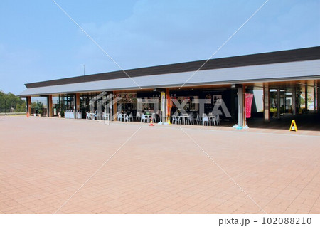 道の駅 京丹波 味夢の里 オープンカフェ・軒下コンコース 道の駅 京丹波 味夢の里 オープンカフェ・軒下コンコース 102088210