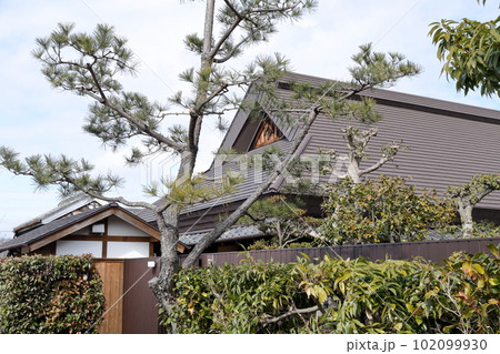 江戸時代から続く、歴史的な日本家屋の外観（旧市川家住宅　愛知県 日進市） 102099930