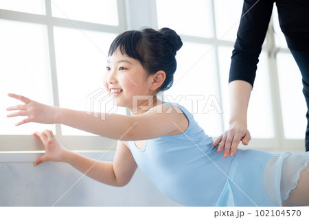 キッズ　バレエ教室　 102104570