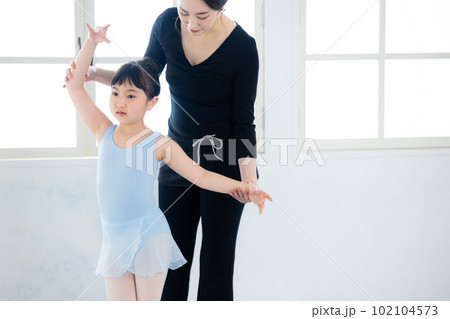 キッズ　バレエ教室　 102104573
