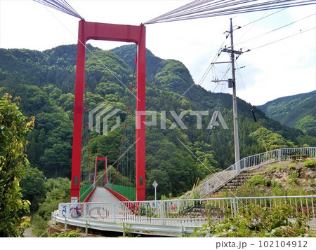 群馬県藤岡市　　神流湖　琴平橋 102104912