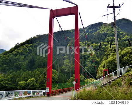 群馬県藤岡市　　神流湖　琴平橋 102104959