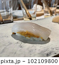 烏賊うに寿司 102109800