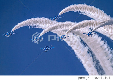 ブルーインパルス、ループの頂点 3 ブルーインパルス、ループの頂点 3 102112101