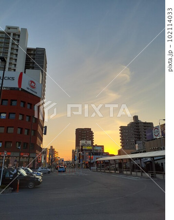 上尾駅西口　夕暮れ 102114033