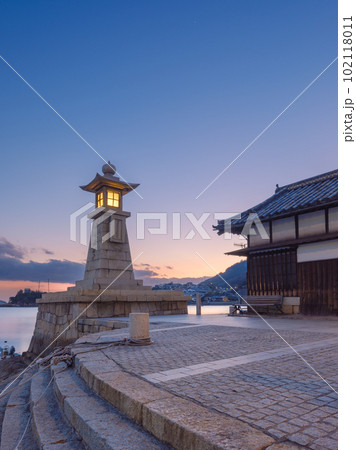 広島_鞆の浦漁港の絶景夜景 102118011