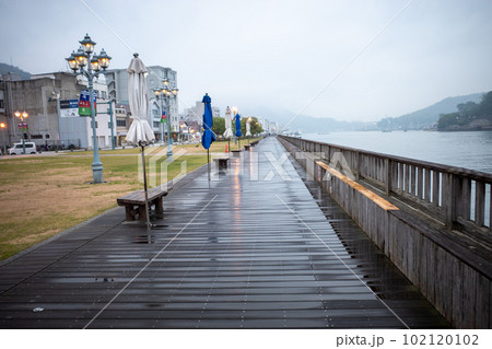 雨の尾道水道尾道港 雨の尾道水道尾道港 102120102