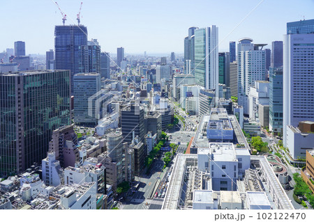 大阪駅前第三ビルから見た大阪市街地 102122470