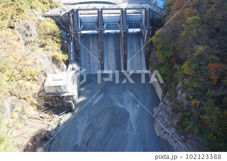 長野県伊那市高遠町高遠ダム 長野県伊那市高遠町高遠ダム 102123388