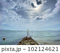 いざ、飛び出そうかな 102124621