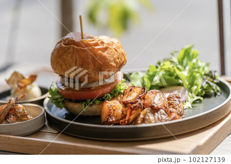 チャウスのハンバーガー チャウスのハンバーガー 102127139