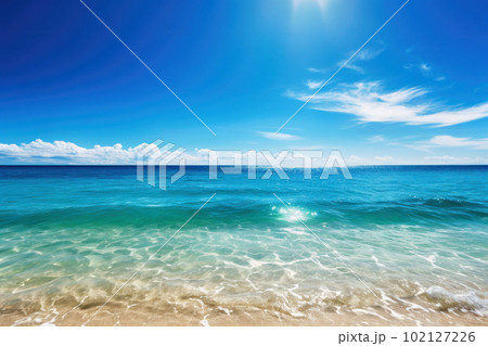 透き通る海と明るい青空 透き通る海と明るい青空 102127226