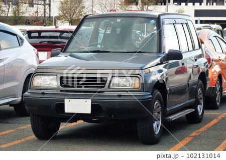 自動車イメージ　スズキ初代エスクード 102131014