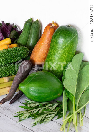 沖縄の島野菜集合写真2 沖縄の島野菜集合写真2 102135219