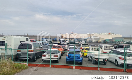 中古自動車の仮置場 102142578
