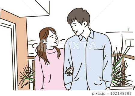 屋外で寄り添うアジア人の男女 102145293