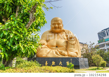台湾　台中　大仏　宝覚寺　2023 102154298