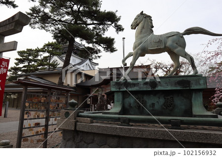 岡崎公園でお花見　岡崎市　岡崎公園　岡崎城　徳川家康　さくらまつり 102156932