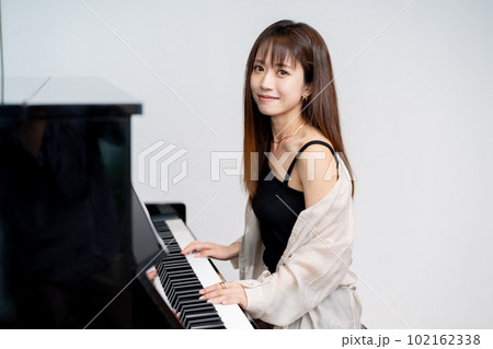 美しい日本女性 102162338