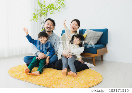 賑やか家族 102171310